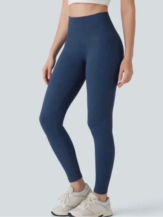 HALARA Pants - Halara Seamless Flow High Waisted Tummy Control 7/8 Legging Peacoat
